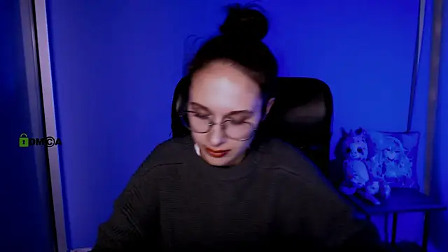 mona cloud online show from October 9, 2025, 7:47 pm