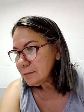 victoria wayne online show from November 10, 2025, 10:20 am