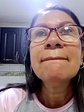 Snapshot of victoria_wayne chatting on September 17, 2025, 10:17 am victoria wayne online show from September 17, 2025, 10:17 am