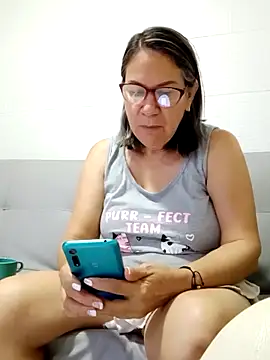 victoria wayne online show from November 14, 2025, 9:46 am