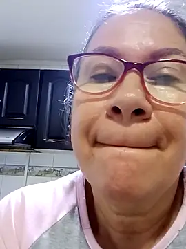Snapshot of victoria_wayne chatting on October 1, 2025, 10:09 am victoria wayne online show from October 1, 2025, 10:09 am