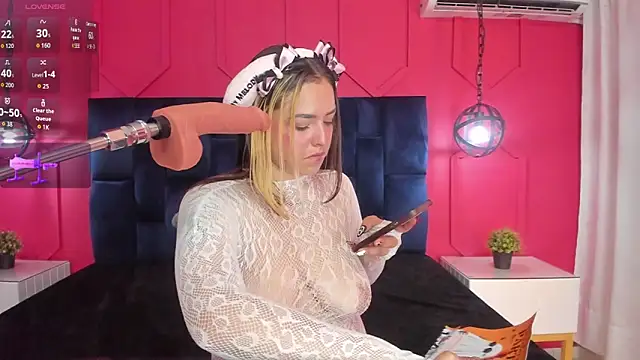 morita mei online show from October 15, 2025, 7:55 pm