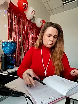 Juicy PeachLux online show from March 5, 2026, 6:43 am