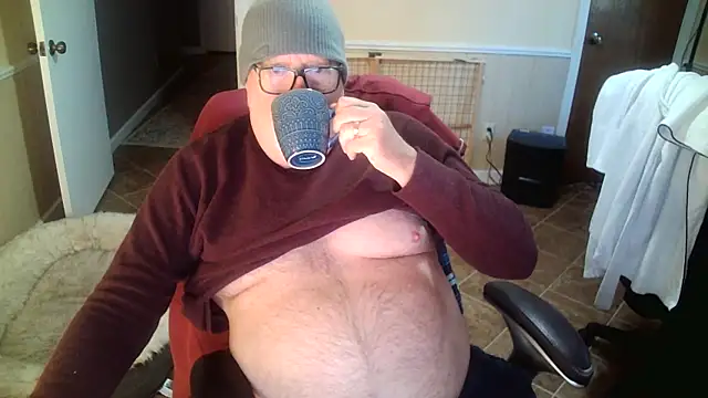 superbearboss online show from November 2, 2025, 3:17 pm