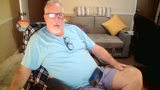 superbearboss online show from June 8, 2026, 2:28 pm