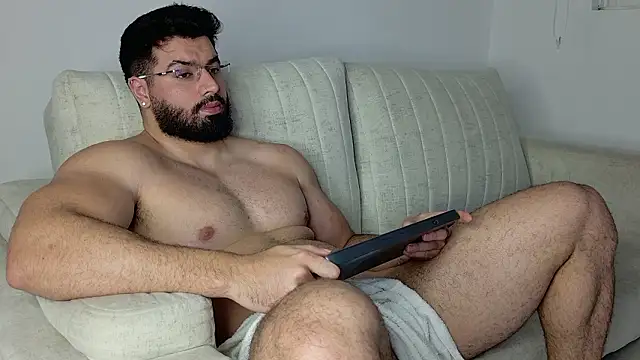 Snapshot of Roman_Lux chatting on February 3, 2026, 6:11 am Roman Lux online show from February 3, 2026, 6:11 am