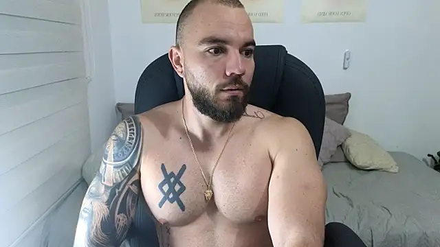 Isaac Carter online show from October 15, 2025, 11:07 am