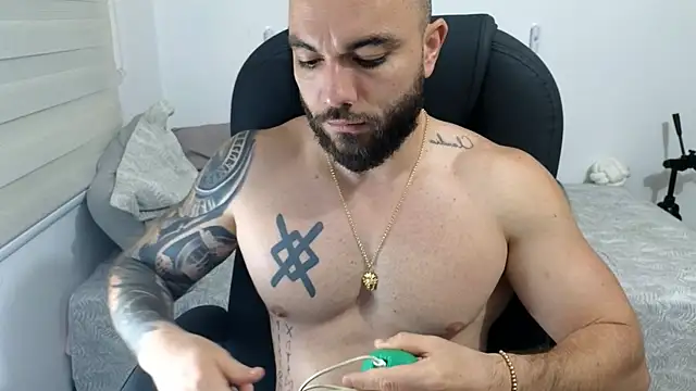 Isaac Carter online show from April 15, 2026, 11:05 am