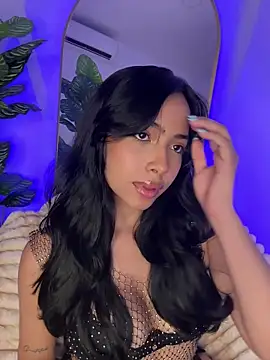  Emily Thompson  online show from December 20, 2025, 3:20 am