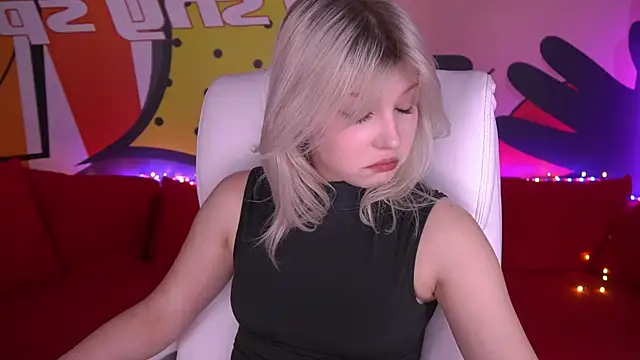 SelenaIris online show from March 13, 2025, 5:07 pm