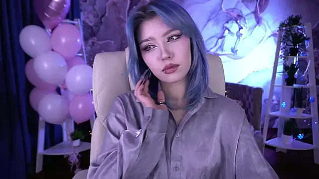 Snapshot of SelenaIris chatting on February 17, 2026, 9:56 pm SelenaIris online show from February 17, 2026, 9:56 pm