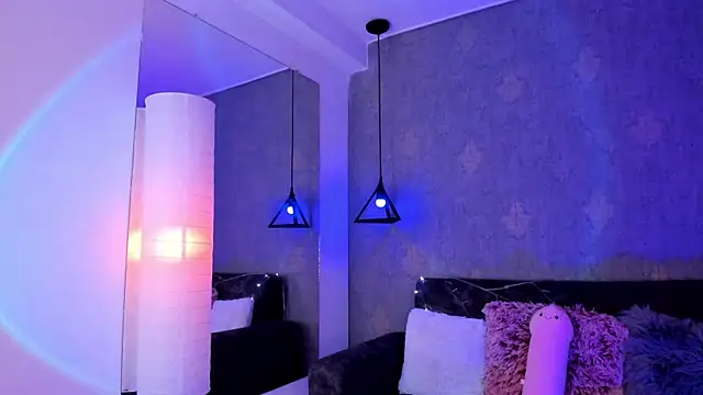 Snapshot of Hi_Soyfer chatting on March 15, 2025, 3:27 pm Hi Soyfer online show from March 15, 2025, 3:27 pm