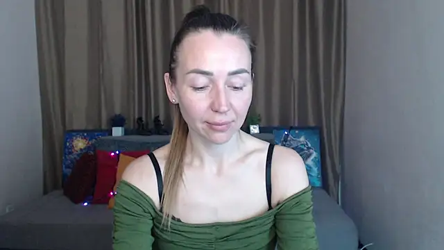 Kiss julli88I online show from March 8, 2025, 5:11 pm