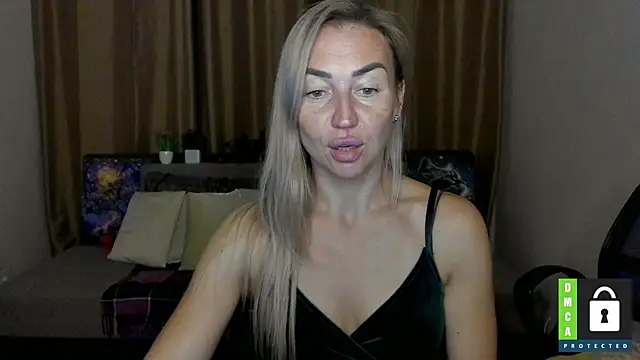 Kiss julli88I online show from September 24, 2025, 5:30 pm