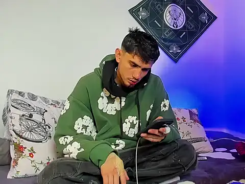 samevansx  online show from February 3, 2026, 4:01 pm