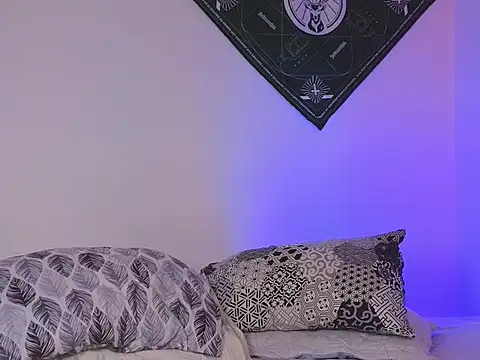 samevansx  online show from October 24, 2025, 2:38 pm