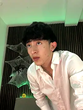 troy rouge online show from October 14, 2025, 7:25 pm