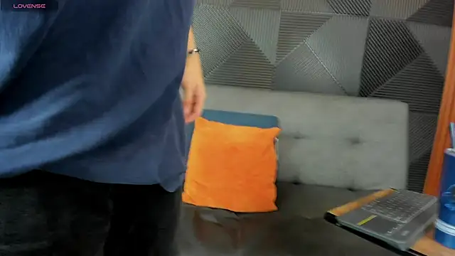 troy rouge online show from March 19, 2025, 7:17 pm