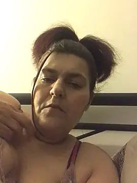 Curvy-Essex-Milf online show from March 9, 2025, 11:25 pm