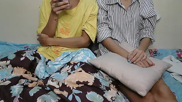 NaughtyThrouple007 online show from November 1, 2025, 5:51 pm