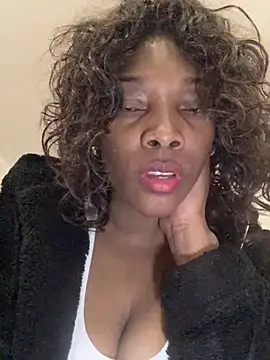 Nahomy gree online show from March 13, 2025, 6:05 am