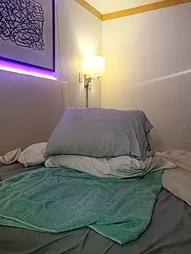 KITTYBOOBOOFUXX online show from October 31, 2025, 1:46 am