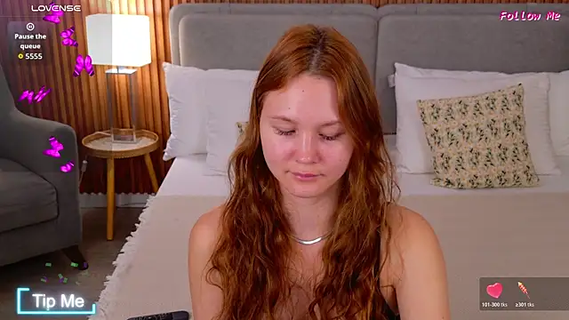 AmeliRoyse online show from November 22, 2025, 6:07 pm