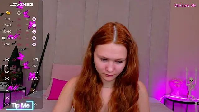 AmeliRoyse online show from October 31, 2025, 5:09 pm