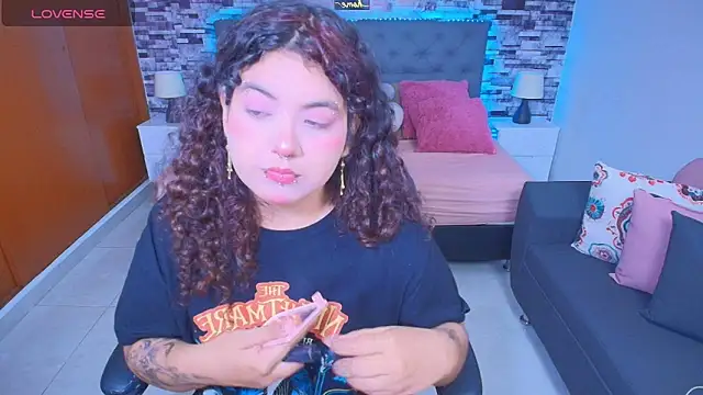  Lilly miller online show from November 5, 2025, 5:49 pm