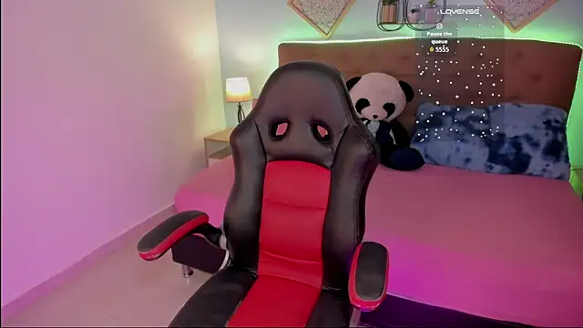  Lilly miller online show from November 18, 2025, 6:55 pm