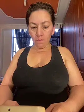 Luna-nevada online show from March 14, 2026, 1:28 pm