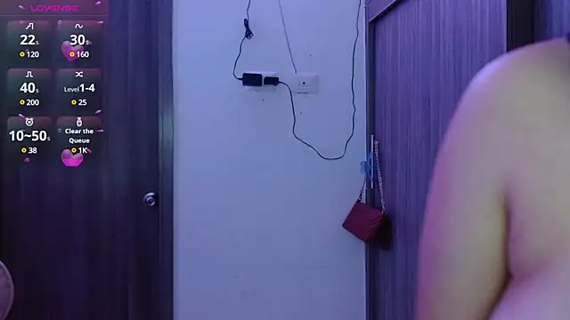 Snapshot of Oliviargf chatting on March 9, 2025, 12:00 am Oliviargf online show from March 9, 2025, 12:00 am