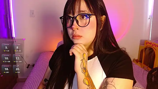 Oliviargf online show from February 25, 2026, 12:16 pm