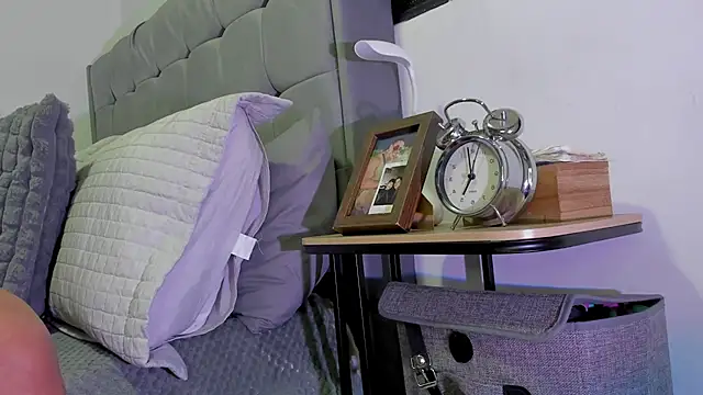 boys blackandwhite online show from September 18, 2025, 10:57 pm