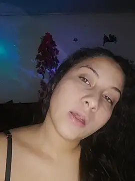 esmeralda jadees online show from March 14, 2025, 6:39 pm