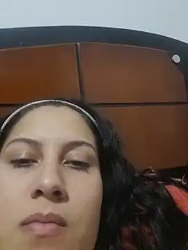 esmeralda jadees online show from March 10, 2025, 1:01 am