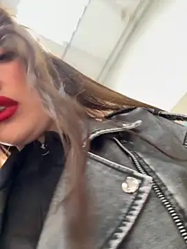 AleksandraRich online show from September 14, 2025, 4:02 am