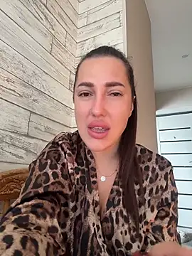 AleksandraRich online show from May 21, 2026, 1:47 am