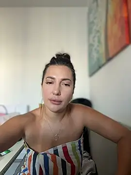 Snapshot of AleksandraRich chatting on January 13, 2026, 2:04 am AleksandraRich online show from January 13, 2026, 2:04 am