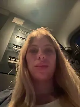 Alicedream5 online show from September 22, 2025, 3:23 am