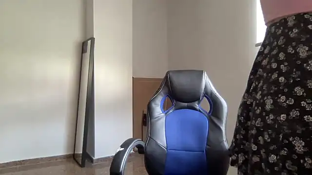 Snapshot of Martinassy chatting on October 6, 2025, 3:02 pm Martinassy online show from October 6, 2025, 3:02 pm