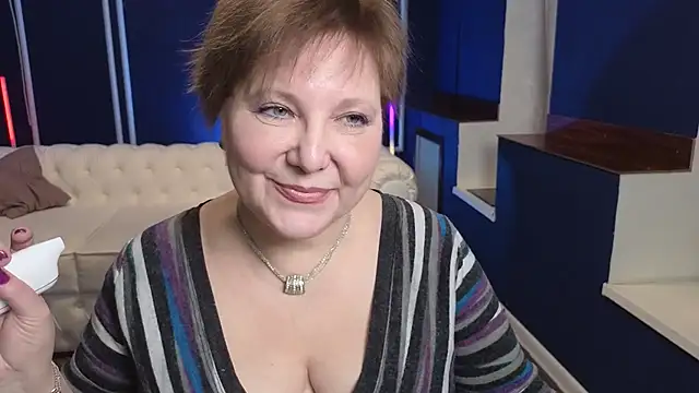 Kira Kenet online show from March 10, 2025, 5:39 pm