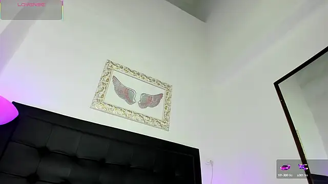 Lola Blondie online show from September 28, 2025, 12:12 pm