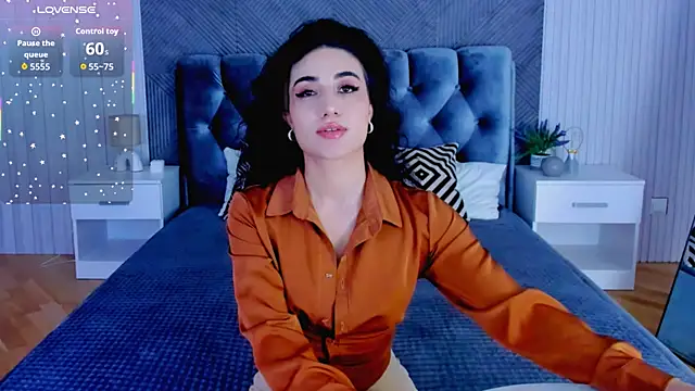 Maya Rogerss online show from December 1, 2025, 2:29 pm