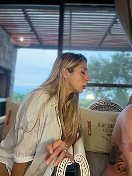 CarinaRose online show from April 21, 2026, 9:10 pm