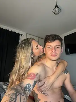 Snapshot of CarinaRose chatting on September 22, 2025, 10:05 pm CarinaRose online show from September 22, 2025, 10:05 pm