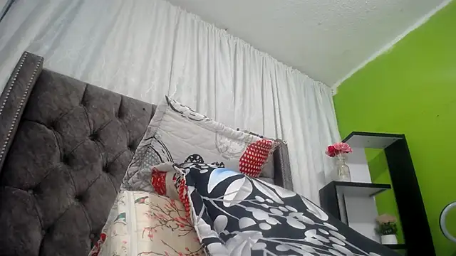 ANA-BULLOCK- online show from September 9, 2025, 12:03 pm