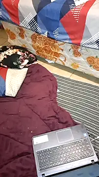 bakedsnackmmh online show from March 22, 2026, 8:43 pm