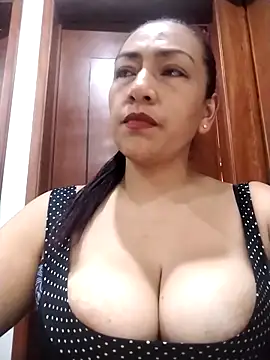 Snapshot of Carlasm- chatting on September 18, 2025, 9:29 pm Carlasm- online show from September 18, 2025, 9:29 pm