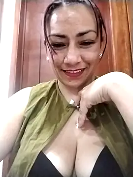 Snapshot of Carlasm- chatting on November 1, 2025, 10:14 pm Carlasm- online show from November 1, 2025, 10:14 pm